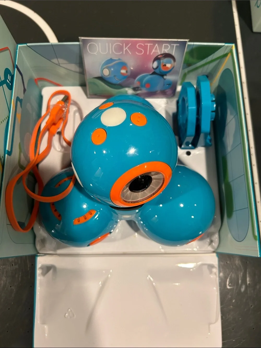 Dash Coding Robot Toy - Blue and Orange